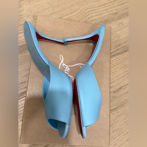 Christian Louboutin Me Dolly’s - Picture 4 of 9